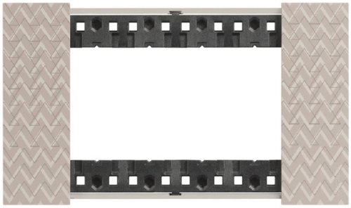 Рамка горизонтальная Legrand BTicino Living Now 1-м. 4 мод. оптик фото Рамка горизонтальная Legrand BTicino Living Now 1-м. 4 мод. оптик картинка